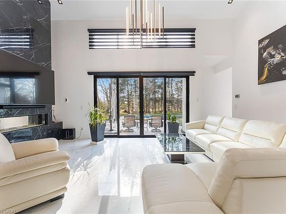 5th image of 6 Campbell Farm Rd