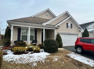 5 Powderhorn Way, Allentown, NJ 08501