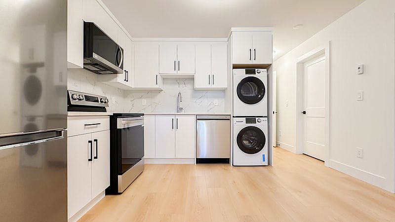 Burnaby House for rent - 3 Bedrooms — photo 9