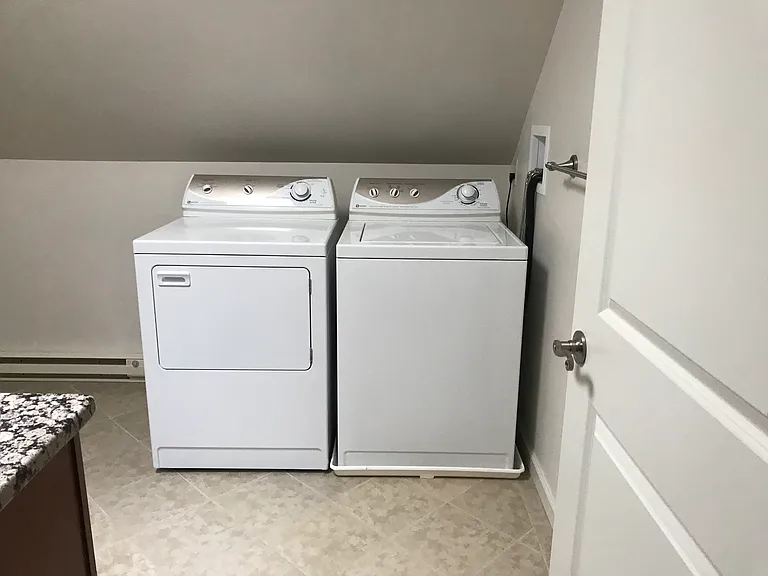 108 Pleasant Beach Rd #2 — Photo 7