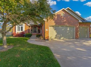 3341 N North Shore Cir, Wichita, KS 67205