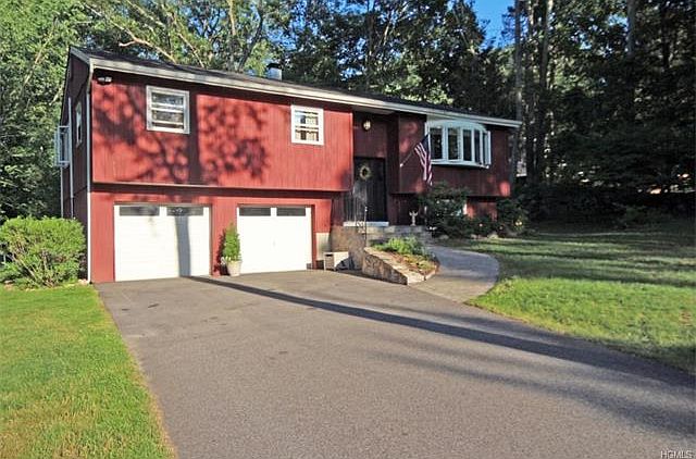 1st image of 7 David Dr