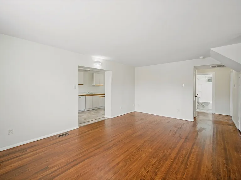 8204 Atlantic Ave #A — Photo 4