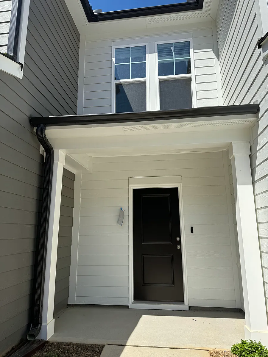 Building Photo - 853 McKenzie Park Ter