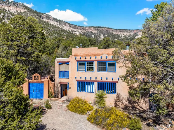 575 Redondo Rd, Jemez Springs, NM 87025