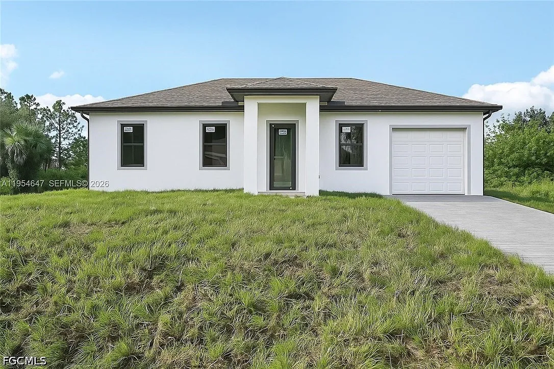 3 bed, 3.0 bath, 1061 sqft, $1,995 — Photo 2
