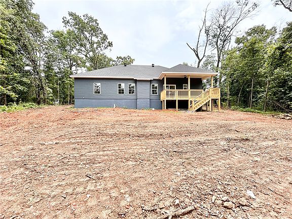 2nd image of 3 Wilbur Ln