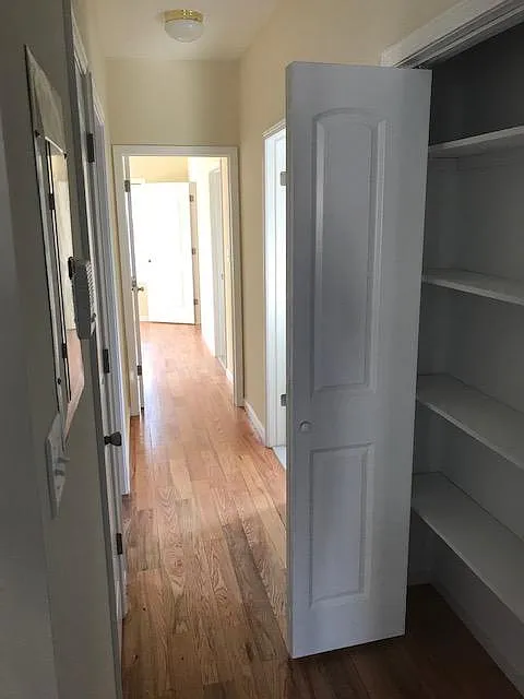 425 Jersey St — Photo 4