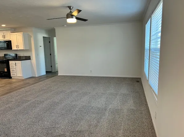 6525 Barrie Cir #403, Brighton, MI 48114