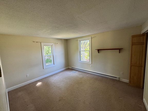 4th image of 23 Archibald St Unit C