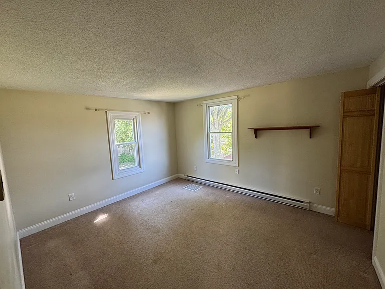 23 Archibald St #C — Photo 4