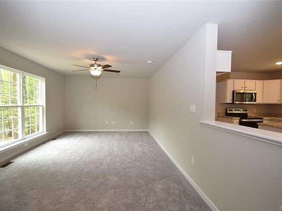 4th image of 14106 Laketree Dr