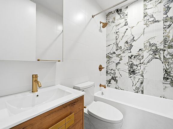 5th image of 109 S 3rd St APT 02C