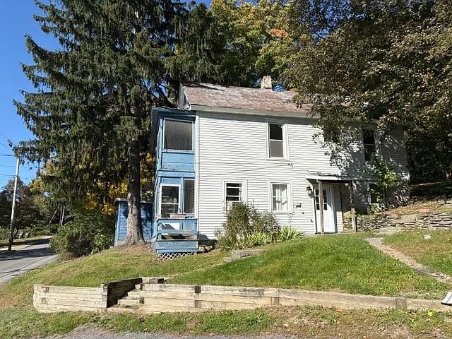 2 bed, $1,650 — Photo 2