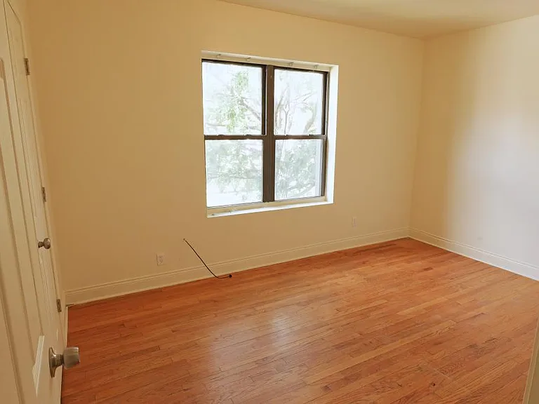 8101 S Loomis Blvd #1 — Photo 7