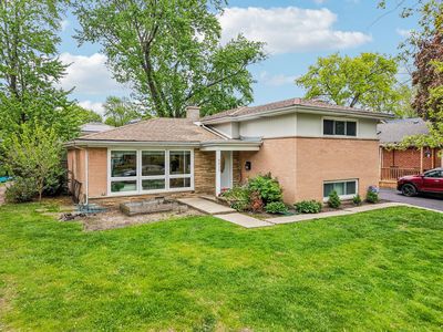 9017 Pottawattami Dr, Skokie, IL, 60076