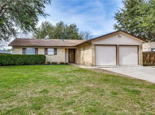 6420 Saddlehorse Ln, Forest Hill, TX 76119