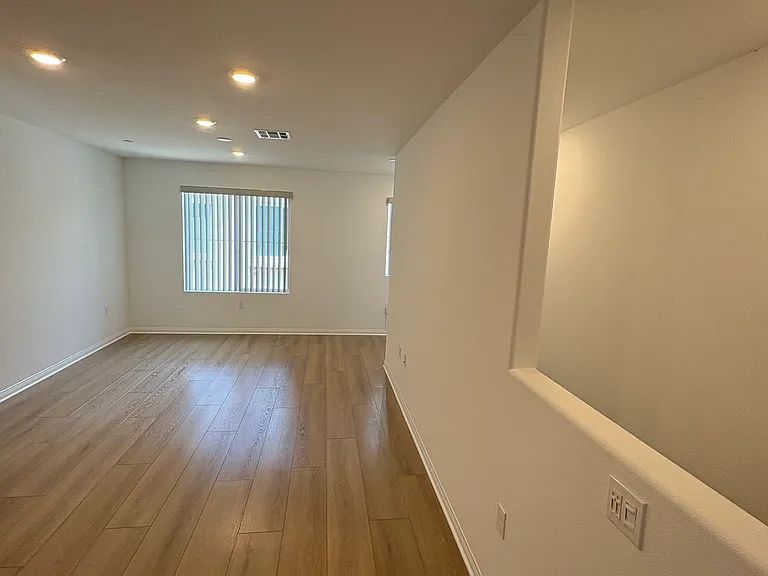 26913 Millerton St — Photo 7