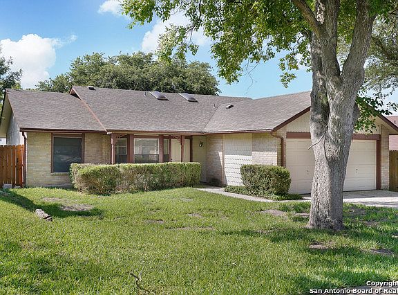 2nd image of 6806 Hillside Blf