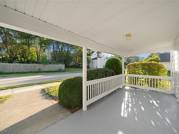 4th image of 1187 Duane Ave