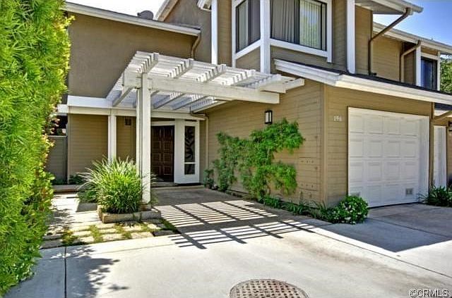 2nd image of 196 Admiral Way