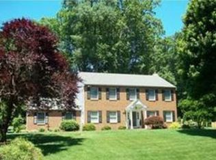 13 Rolling Hgts Ln, Chester Heights, PA 19017