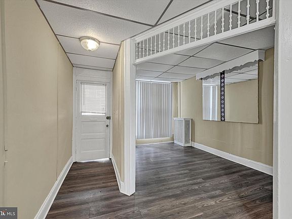 3rd image of 2528 McCulloh St
