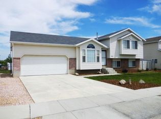 4082 W 4650 S, Roy, UT 84067