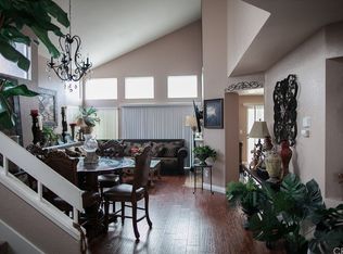 17631 Streamside Ln, Riverside, CA 92503