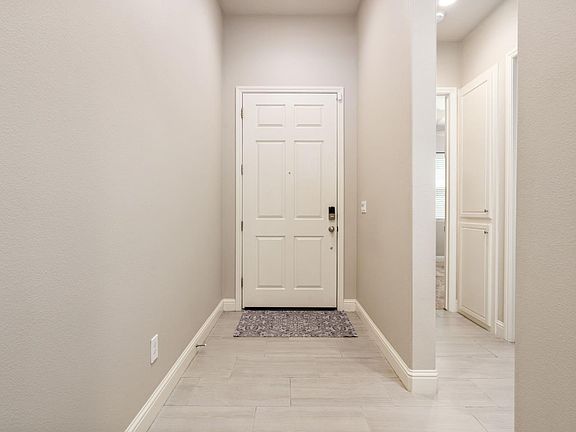4th image of 3283 Soledad Ave