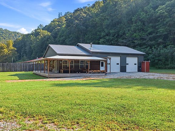5th image of 8734 Stoney Fork Rd