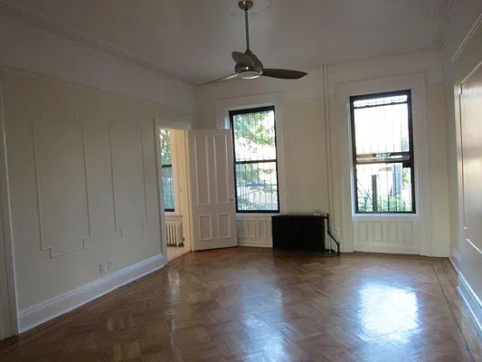 Rented by Brownstone Property Group | media 10