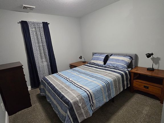 4th image of 106 W Main St #106