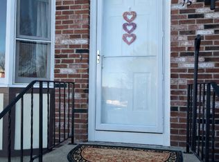 135 Forrest St APT 15, Plaistow, NH 03865