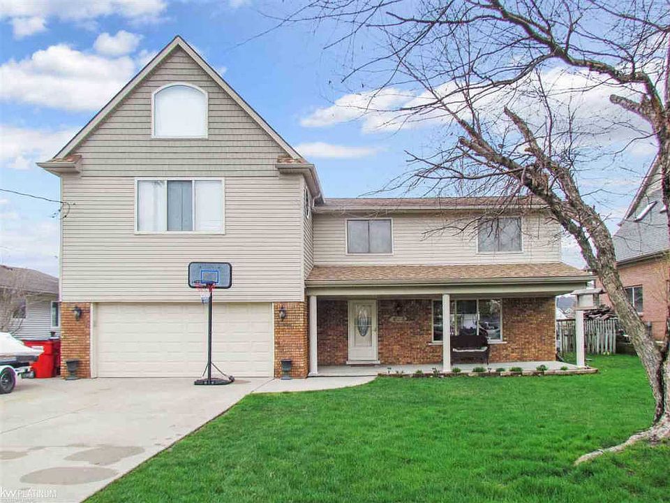 1st image of 38225 Circle Dr