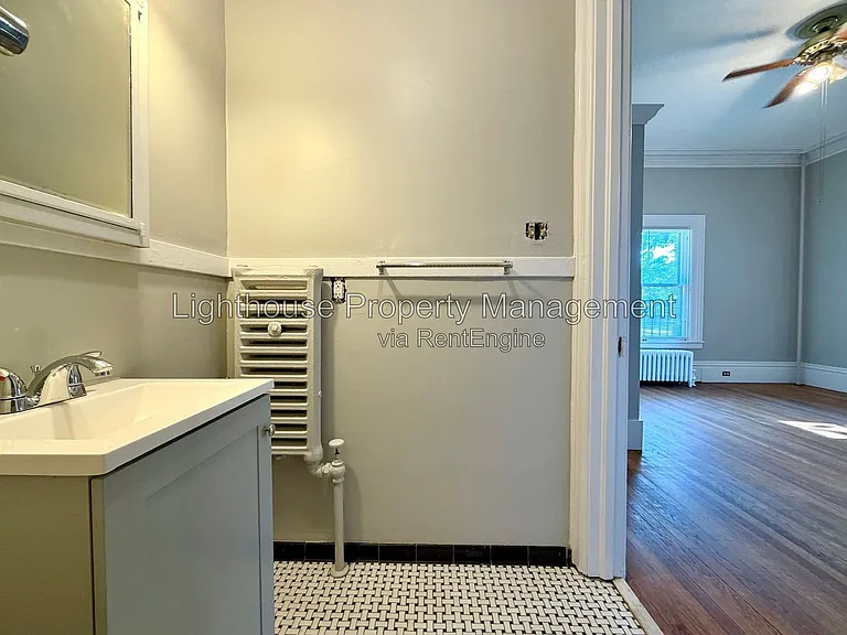 63 Michigan St NE — Photo 12