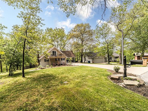 2nd image of 103 Buckingham Dr