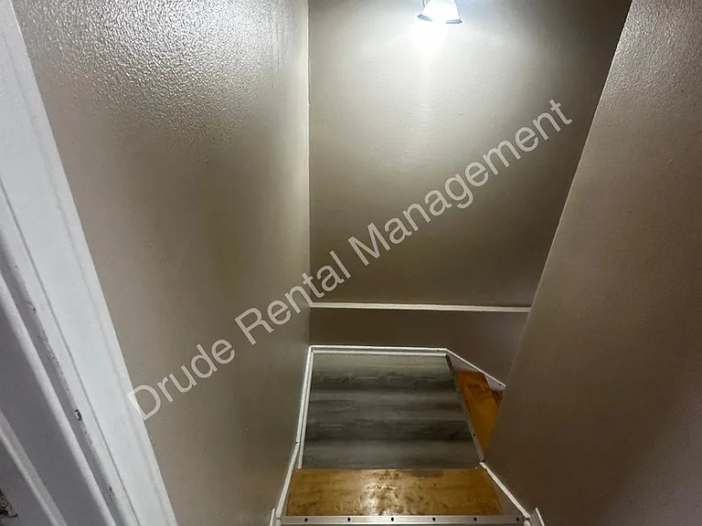 14018 Virginia Dr — Photo 9
