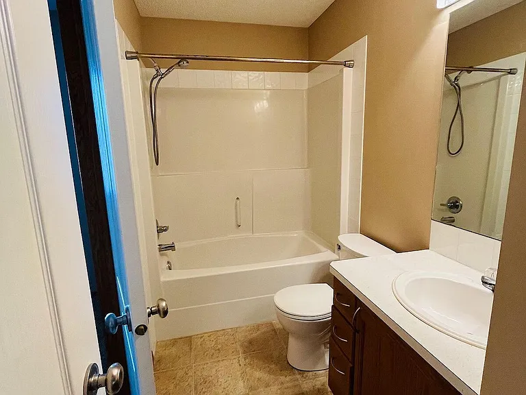 937 Arbour Lake Rd NW — Photo 12
