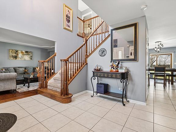4th image of 22124 Meadow Lake Pl