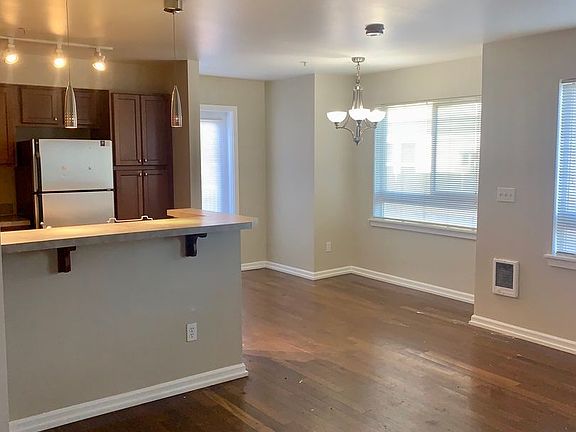 4th image of 815 S 9th St APT 203