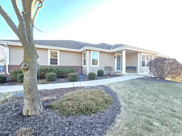 632 Sandur PLACE, West Bend, WI 53095