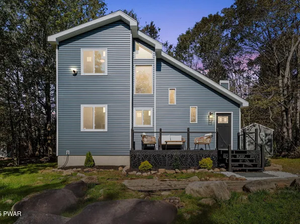 6128 Boardwalk Dr, Tobyhanna, PA 18466