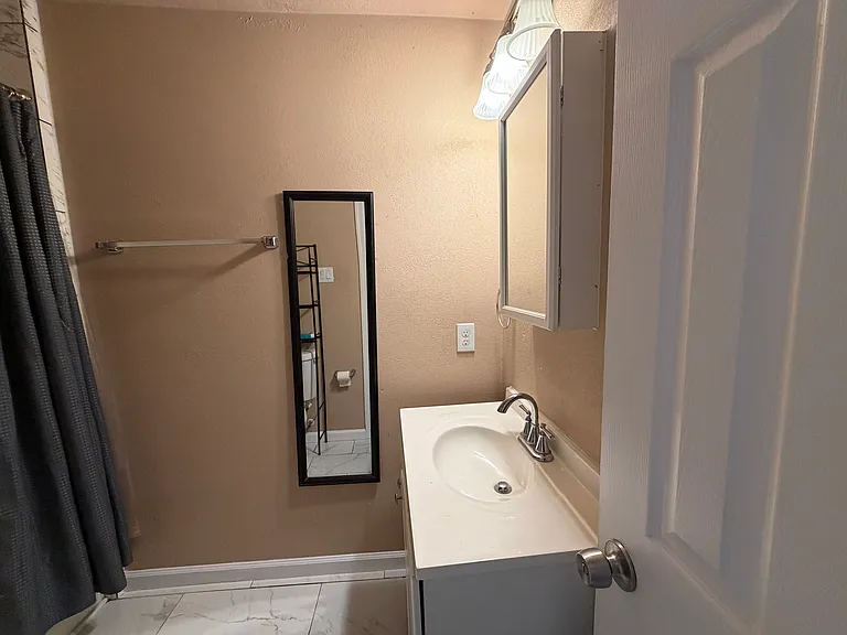 3422 Bacon St — Photo 16