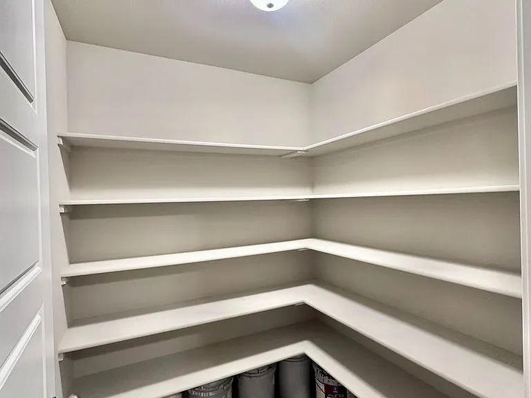 3706 S 13th Pl — Photo 10