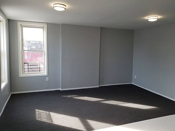 4th image of 7801 Jamaica Ave