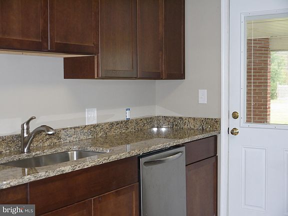 3rd image of 3010 Village Ln