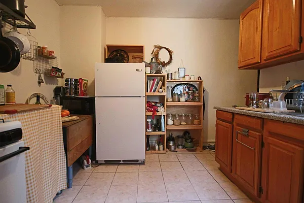 Rented by Keller Williams NYC | media 17