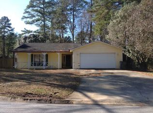 974 Park Forest Ct, Lilburn, GA 30047