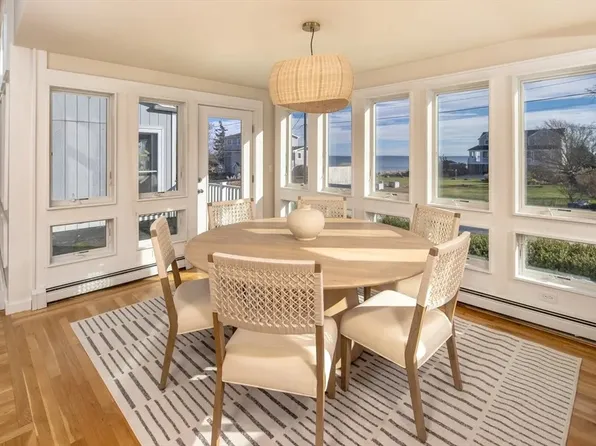 6 Mattakiset Rd, Mattapoisett, MA 02739